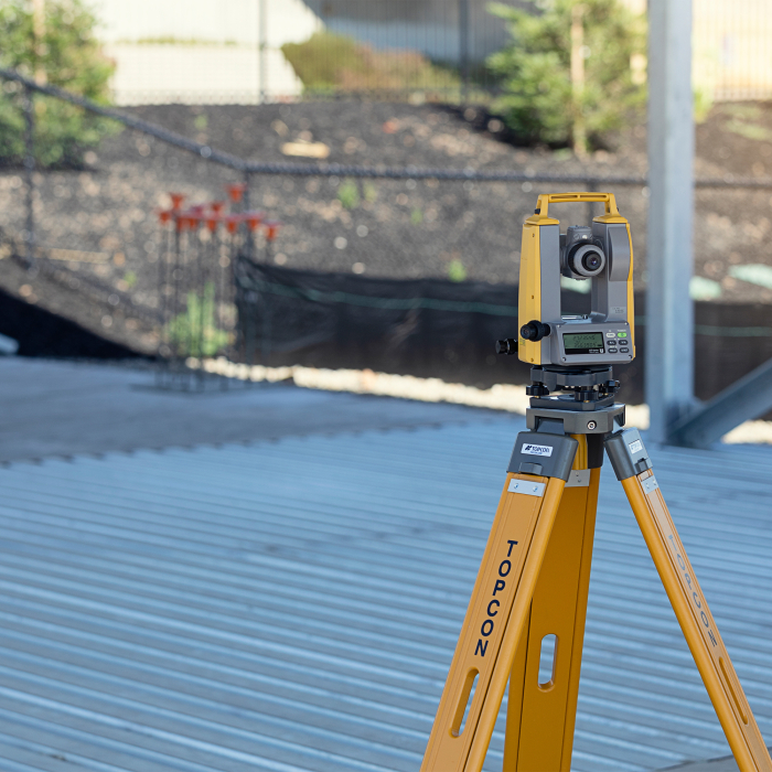 Теодоліт електронний Topcon DT-302