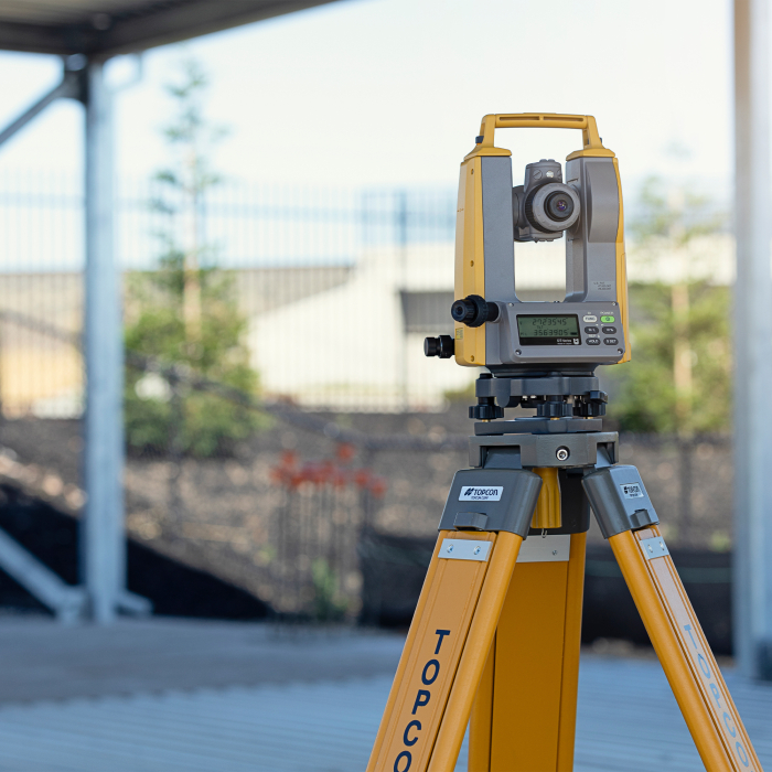 Теодоліт електронний Topcon DT-302