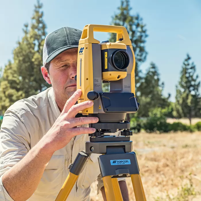Тахеометр електронний Topcon GM-103 (EL)